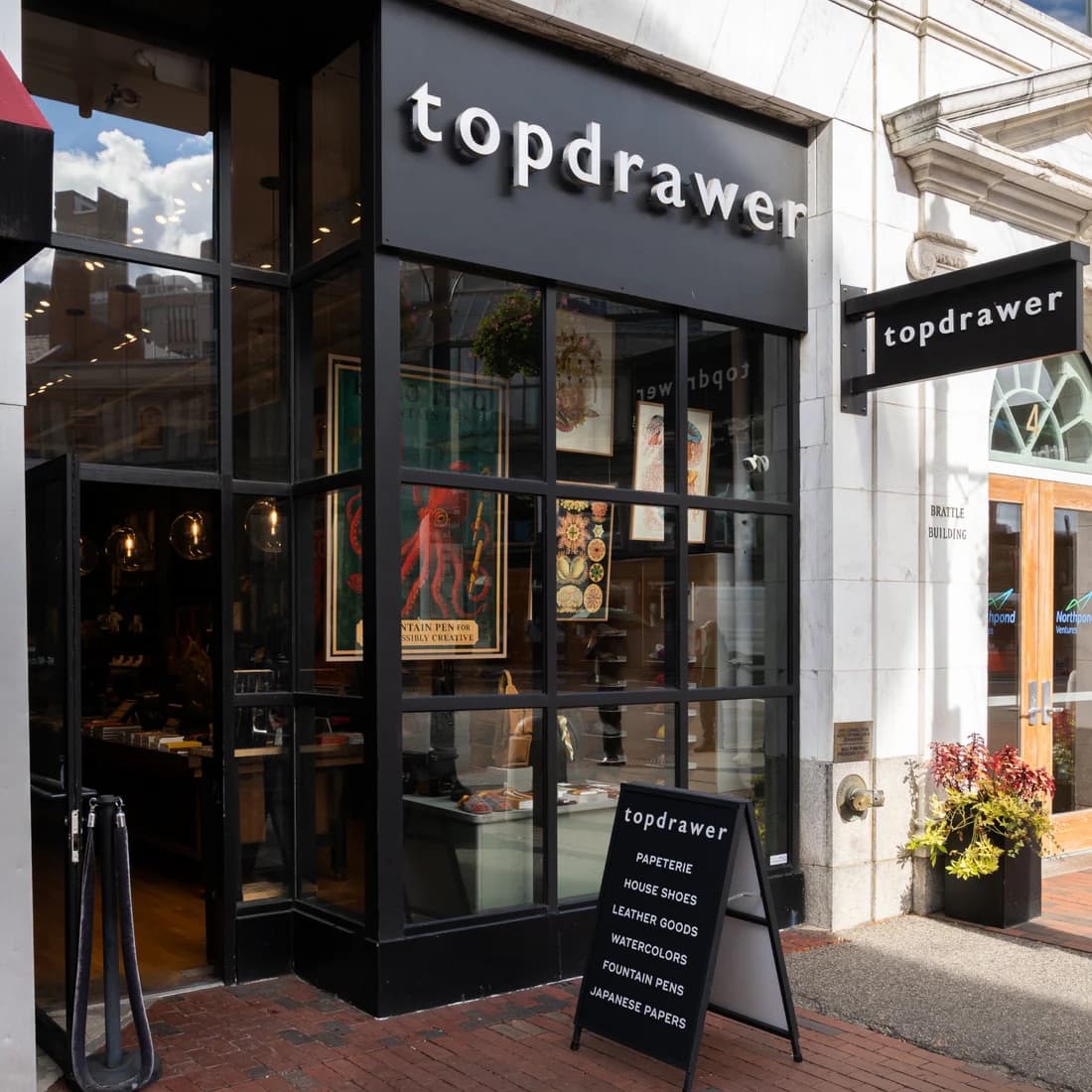 Topdrawer storefront, Brattle Street